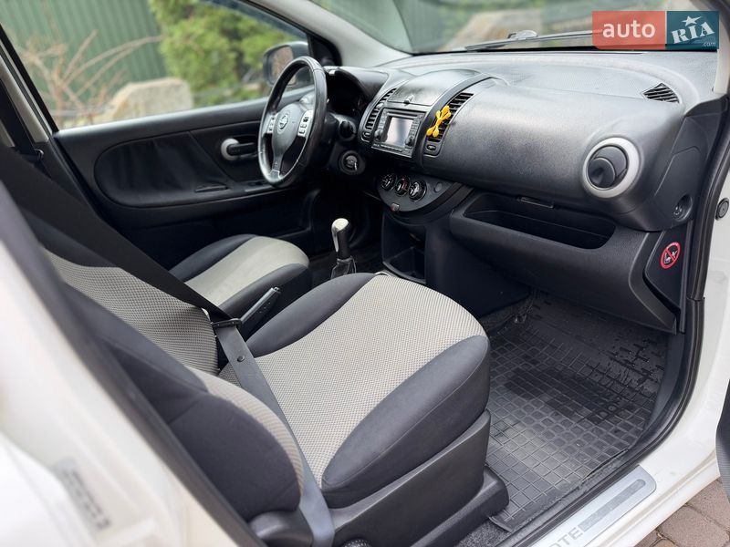 Хетчбек Nissan Note 2011 в Хмельницькому