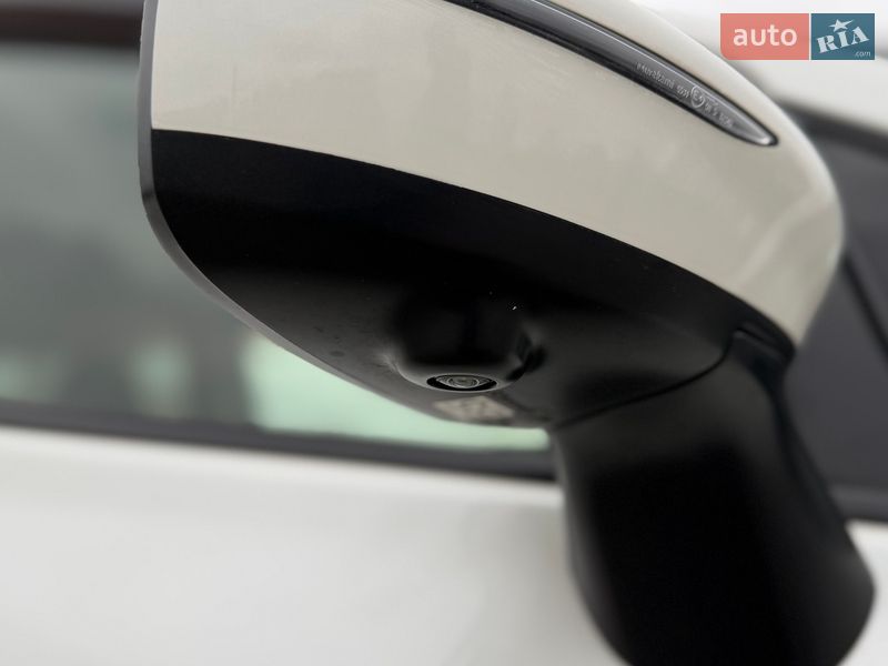 Хэтчбек Nissan Note 2019 в Киеве фото 18 Хэтчбек Nissan Note 2019 в Киеве