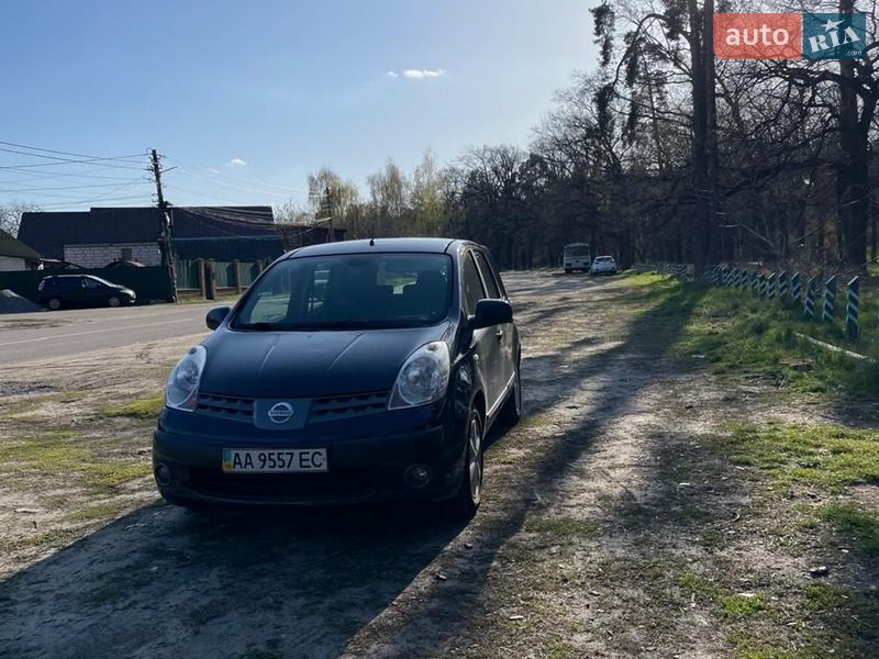 Хэтчбек Nissan Note 2007 в Киеве