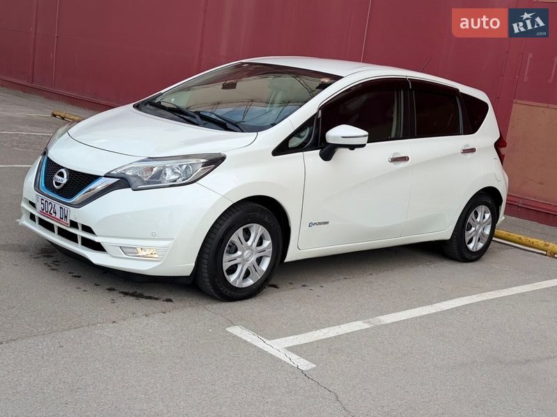 Хетчбек Nissan Note 2017 в Києві