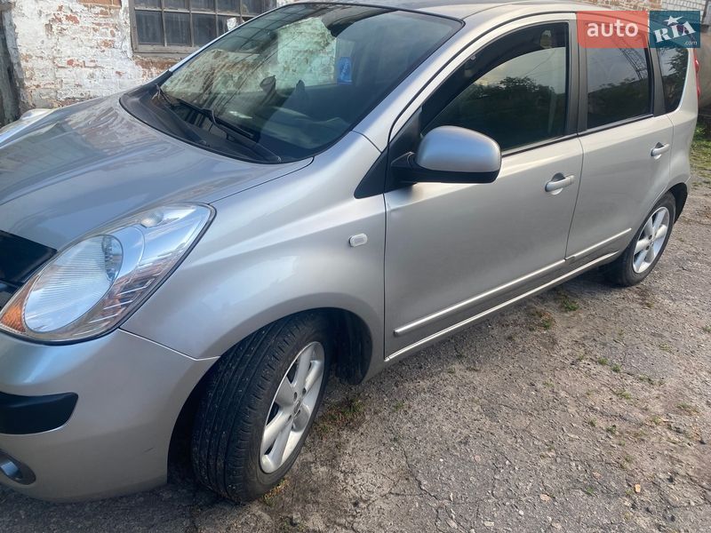 Хэтчбек Nissan Note 2006 в Кролевце