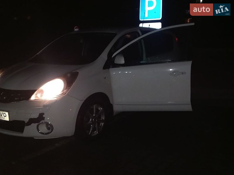 Хэтчбек Nissan Note 2013 в Львове фото 7 Хэтчбек Nissan Note 2013 в Львове