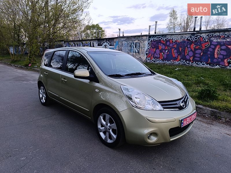 Хетчбек Nissan Note 2010 в Києві