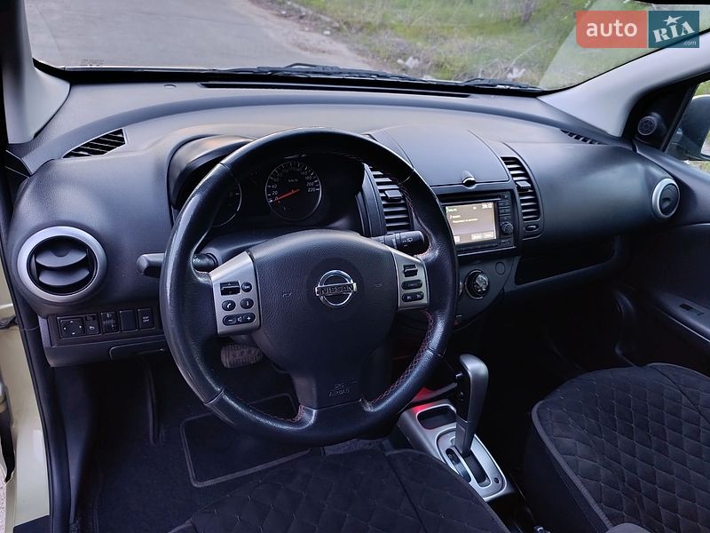 Хетчбек Nissan Note 2010 в Києві