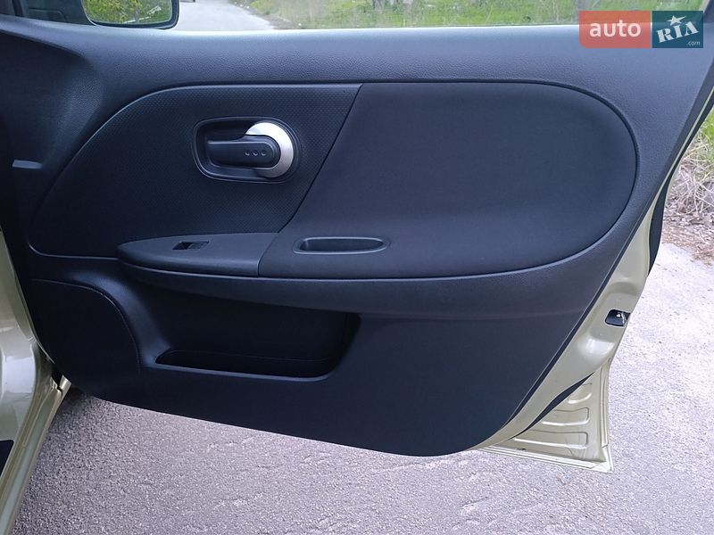 Хетчбек Nissan Note 2010 в Києві