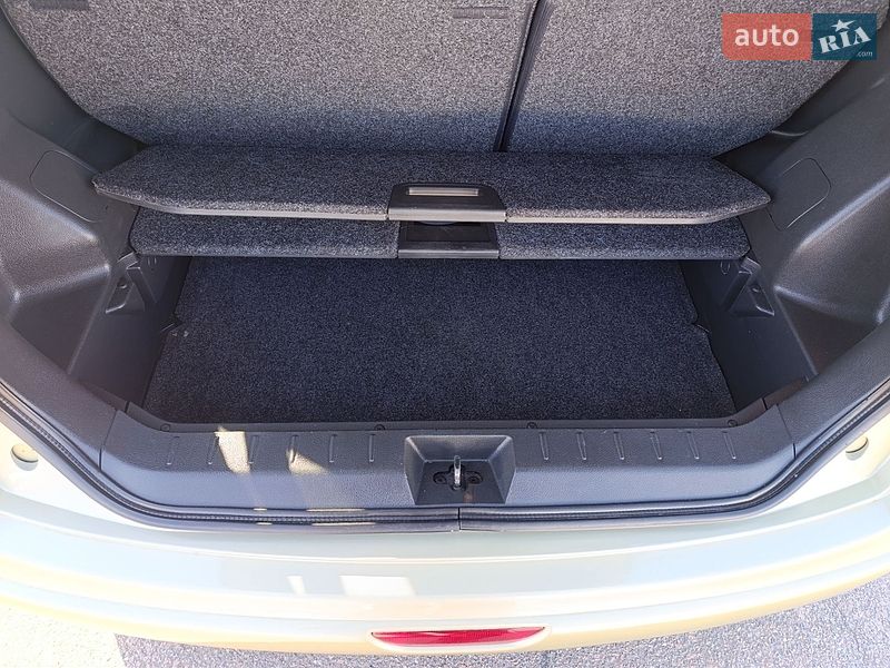 Хетчбек Nissan Note 2010 в Києві