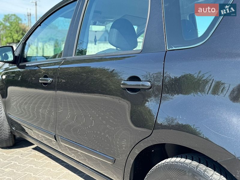 Хэтчбек Nissan Note 2009 в Хмельницком