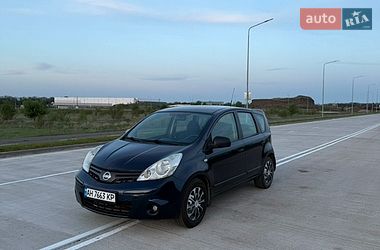 Хэтчбек Nissan Note 2011 в Виннице
