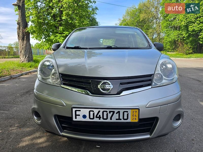 Хэтчбек Nissan Note 2011 в Киеве