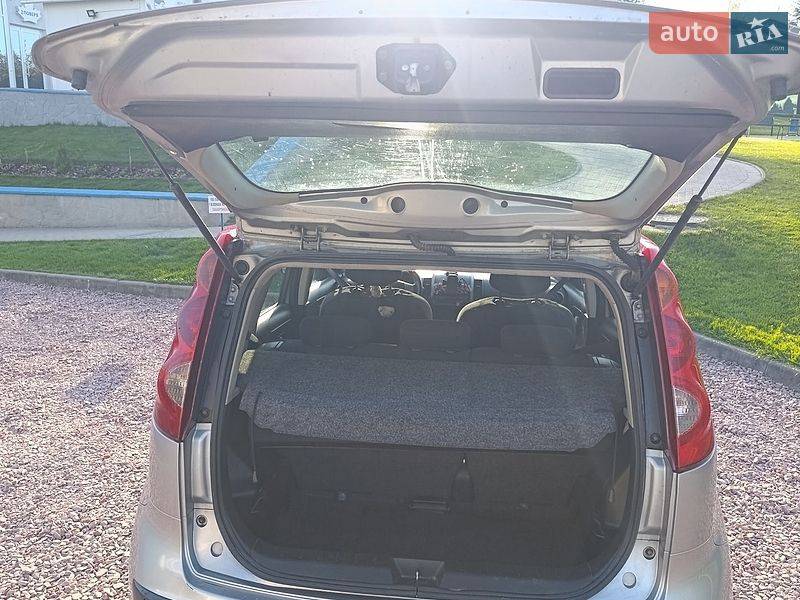 Хетчбек Nissan Note 2006 в Трускавці