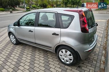 Хетчбек Nissan Note 2011 в Києві фото 2 Хетчбек Nissan Note 2011 в Києві
