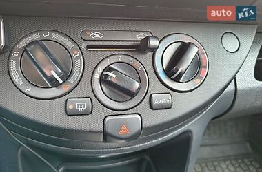 Хетчбек Nissan Note 2011 в Києві фото 18 Хетчбек Nissan Note 2011 в Києві
