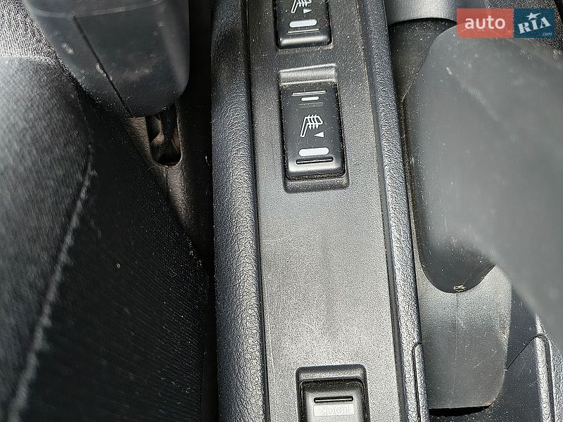 Хетчбек Nissan Note 2011 в Києві фото 19 Хетчбек Nissan Note 2011 в Києві