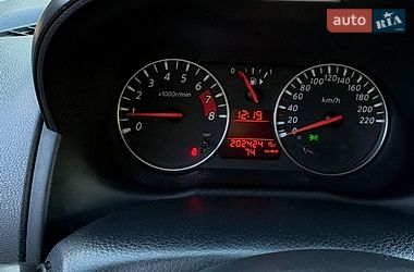 Хэтчбек Nissan Note 2009 в Ракитном
