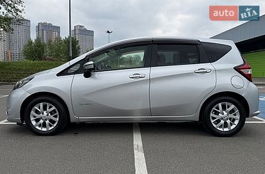 Хэтчбек Nissan Note 2016 в Киеве