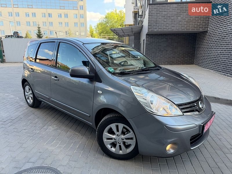 Хэтчбек Nissan Note 2011 в Виннице