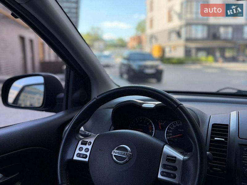 Хэтчбек Nissan Note 2011 в Виннице