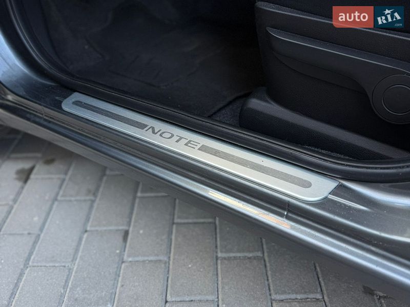 Хэтчбек Nissan Note 2011 в Виннице