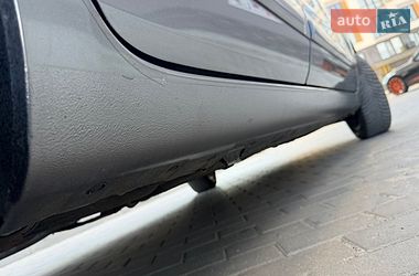Хэтчбек Nissan Note 2011 в Виннице