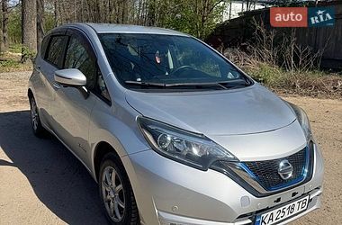 Хетчбек Nissan Note 2016 в Києві