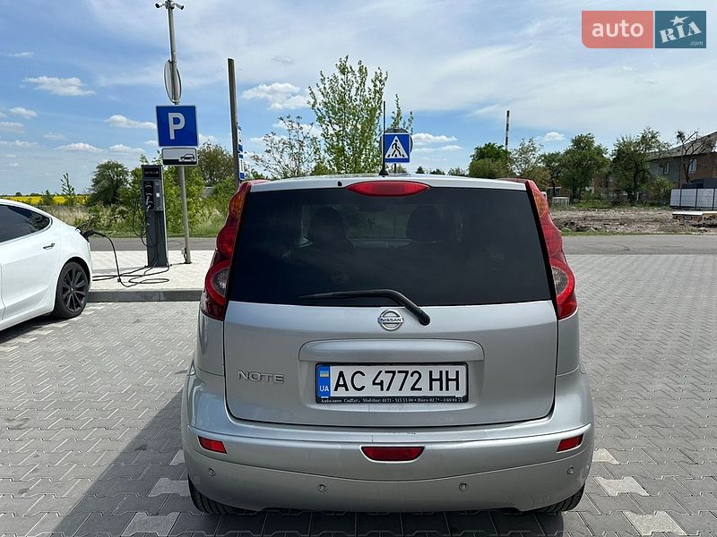 Хэтчбек Nissan Note 2009 в Владимире