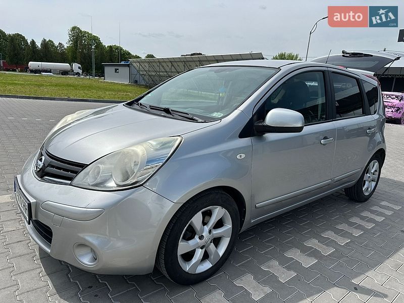Хэтчбек Nissan Note 2009 в Владимире