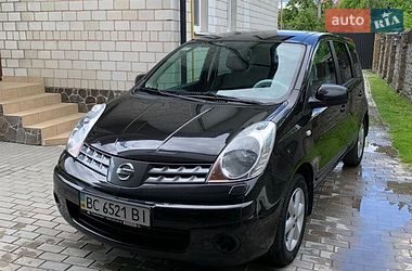 Хэтчбек Nissan Note 2008 в Буске