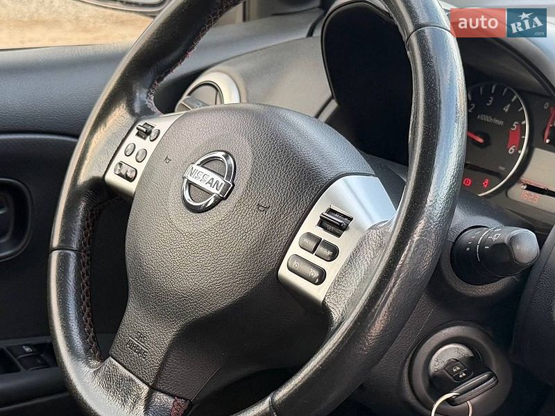 Хэтчбек Nissan Note 2010 в Харькове