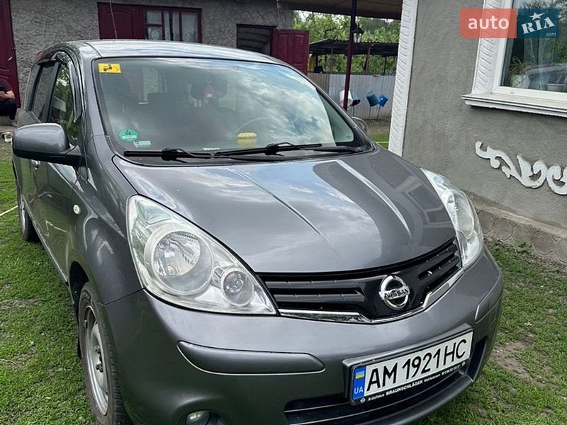 Хэтчбек Nissan Note 2010 в Хмельницком