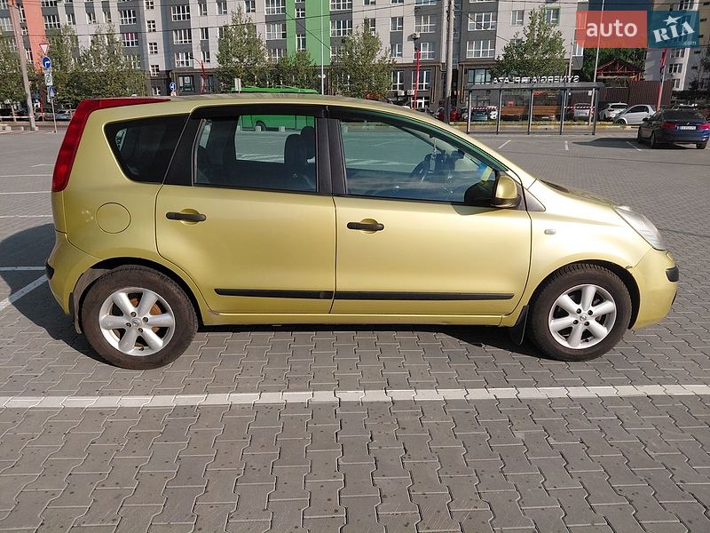 Хэтчбек Nissan Note 2006 в Ирпене