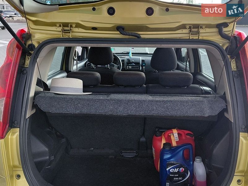 Хэтчбек Nissan Note 2006 в Ирпене