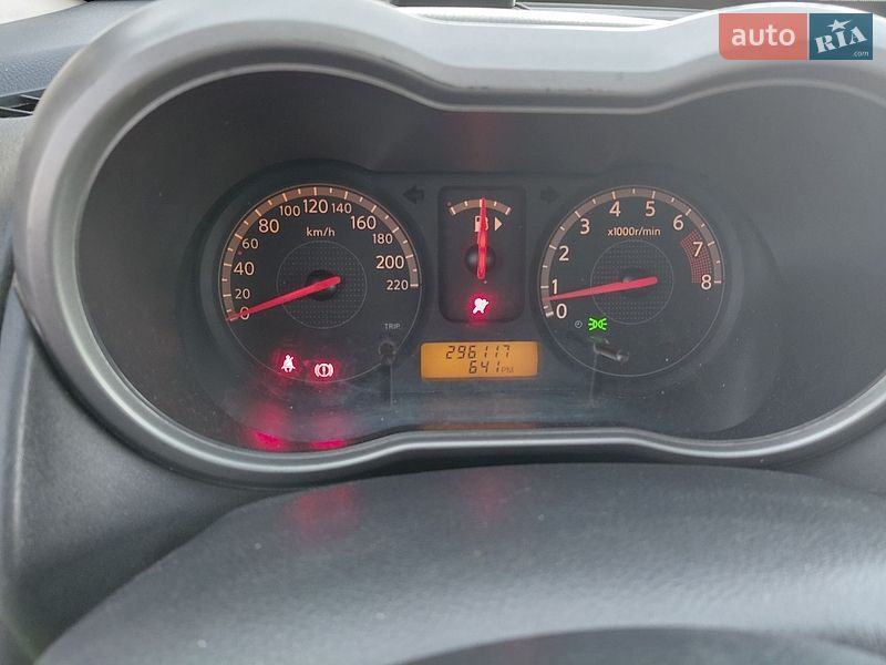 Хэтчбек Nissan Note 2006 в Ирпене