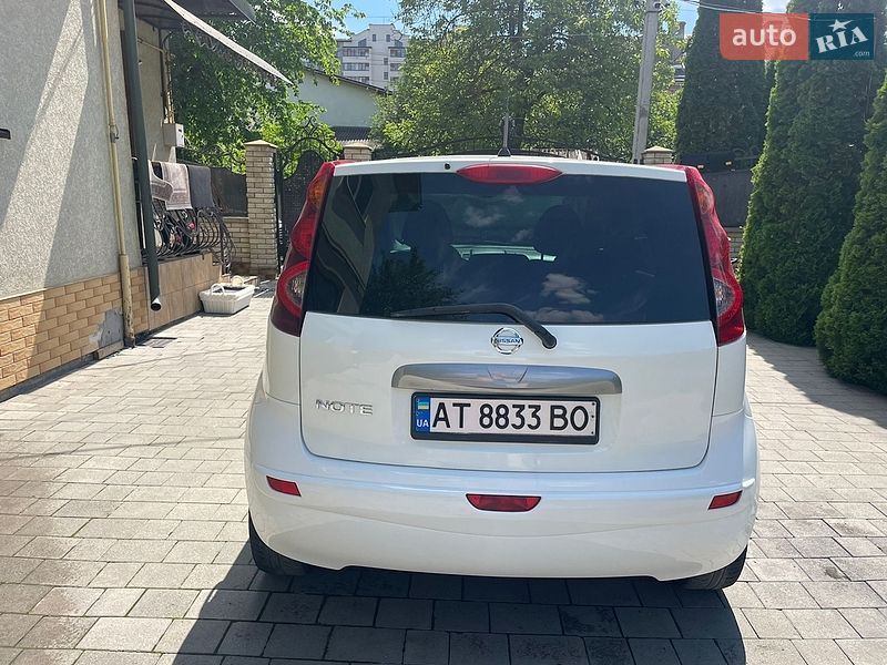 Хэтчбек Nissan Note 2011 в Ивано-Франковске