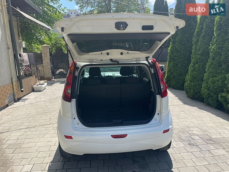 Хэтчбек Nissan Note 2011 в Ивано-Франковске