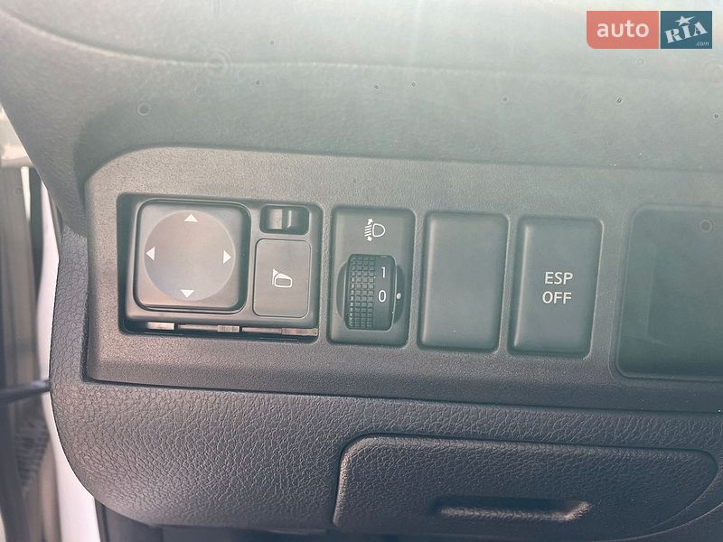 Хэтчбек Nissan Note 2011 в Ивано-Франковске