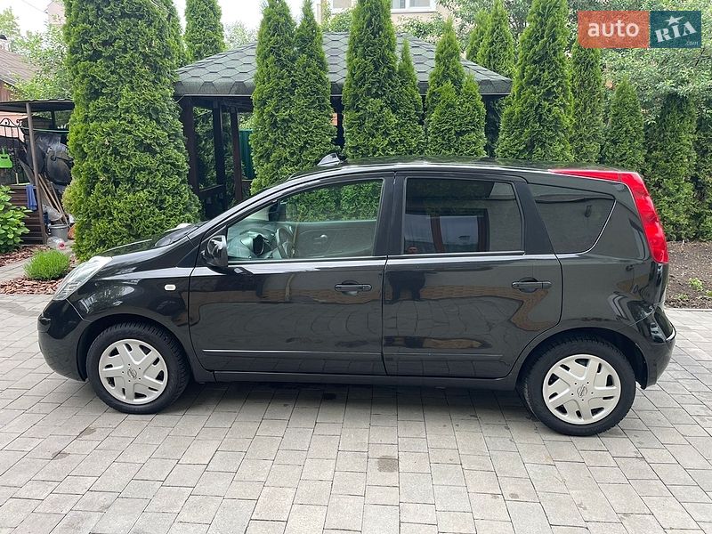Хэтчбек Nissan Note 2006 в Ивано-Франковске
