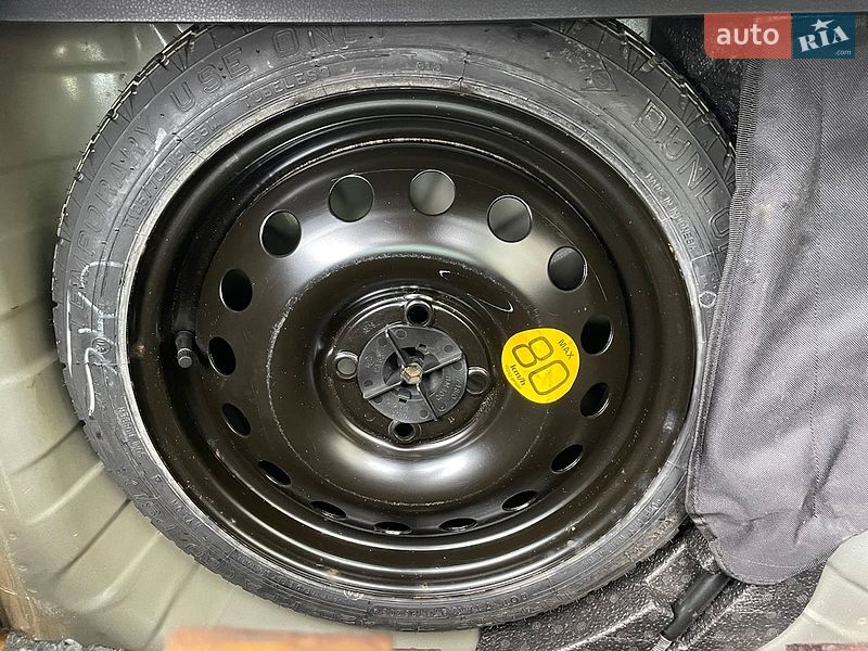 Хэтчбек Nissan Note 2006 в Ивано-Франковске