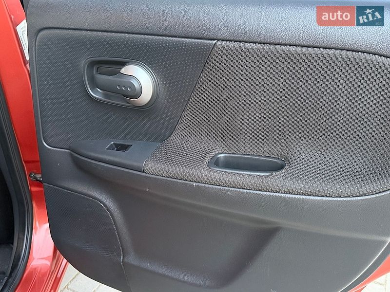 Хэтчбек Nissan Note 2007 в Одессе