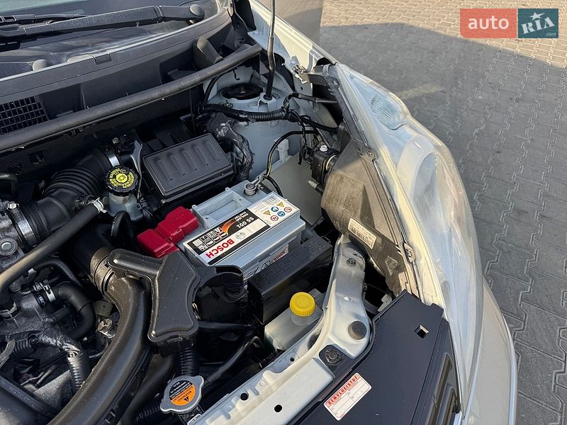 Хэтчбек Nissan Note 2010 в Одессе