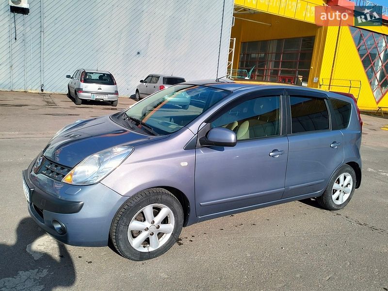 Хэтчбек Nissan Note 2007 в Житомире