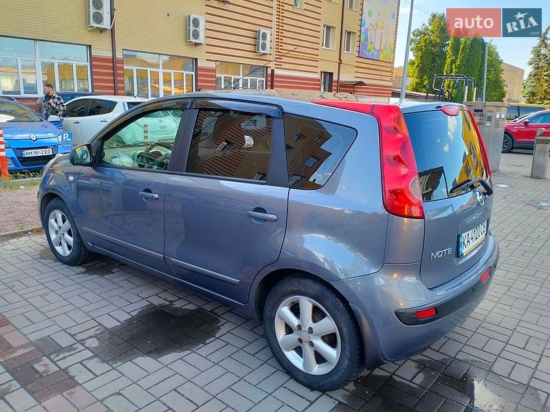Хэтчбек Nissan Note 2007 в Житомире