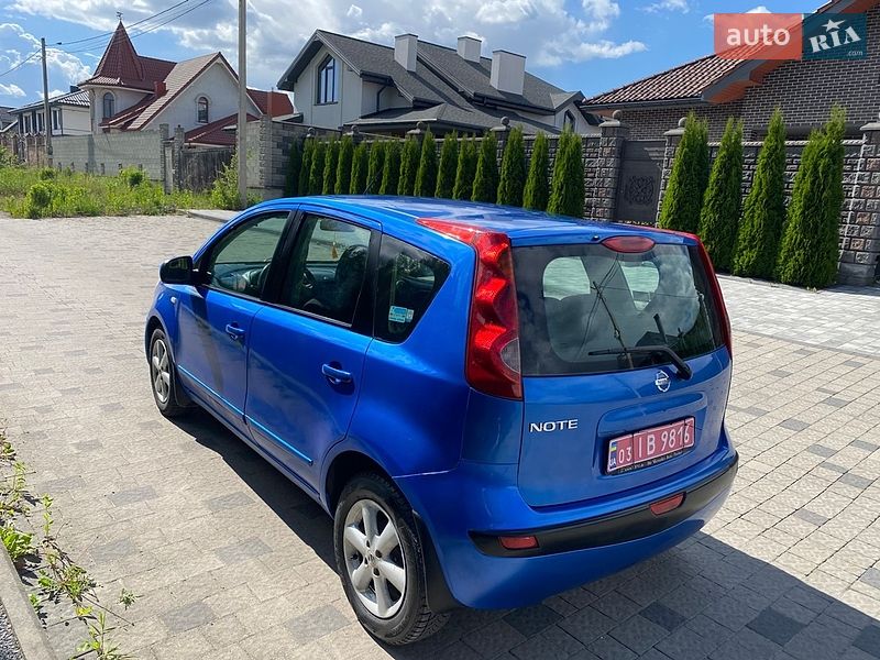 Хэтчбек Nissan Note 2006 в Ровно