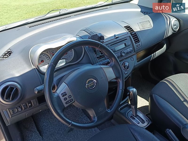 Хэтчбек Nissan Note 2006 в Киеве