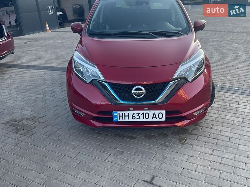 Хэтчбек Nissan Note 2017 в Одессе