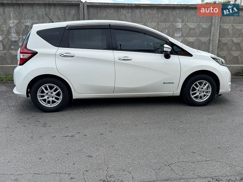 Хетчбек Nissan Note 2017 в Києві