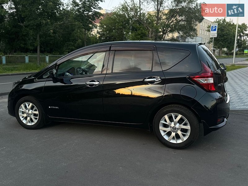 Хэтчбек Nissan Note 2018 в Киеве