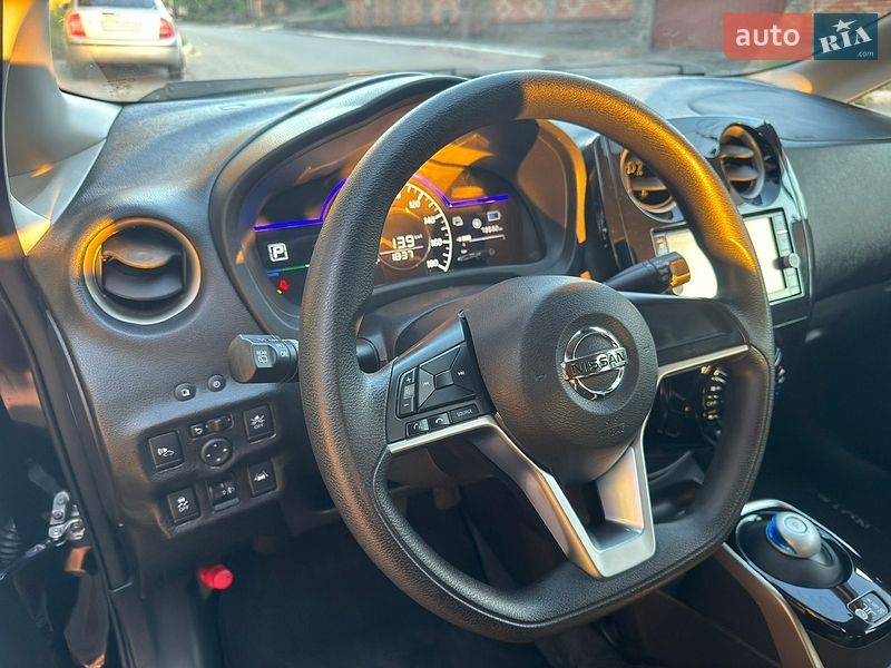 Хэтчбек Nissan Note 2018 в Киеве