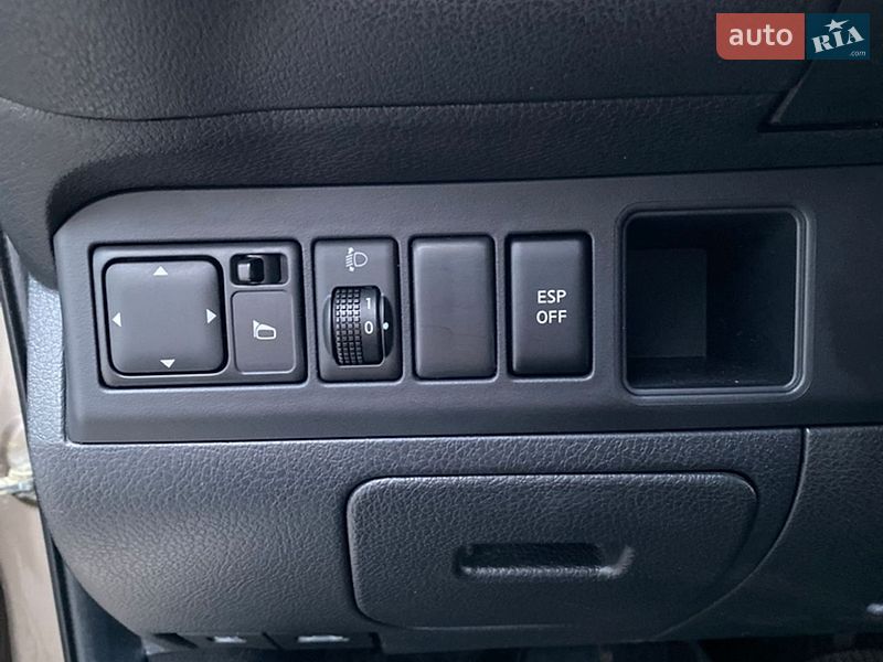 Хэтчбек Nissan Note 2007 в Ровно