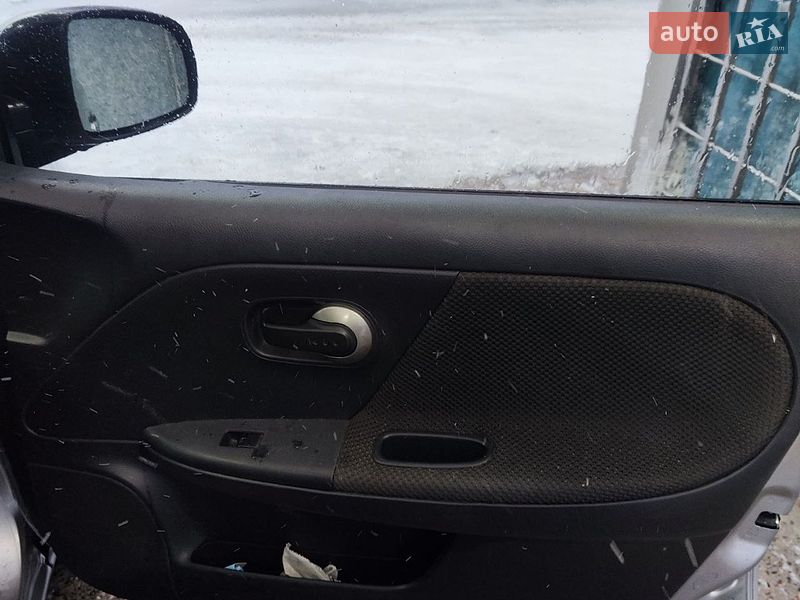 Хэтчбек Nissan Note 2007 в Харькове фото 13 Хэтчбек Nissan Note 2007 в Харькове