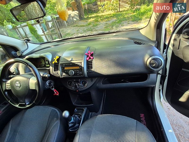 Хэтчбек Nissan Note 2008 в Каменке-Бугской